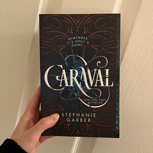 Caraval by Stephanie Garber Book